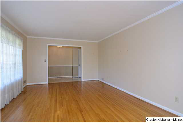 1309 Southhall Road Birmingham, AL 35213 - Photo 5 of 31