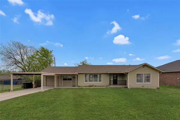 $225,000 | 400 Veatch Street, Joshua, TX 76058