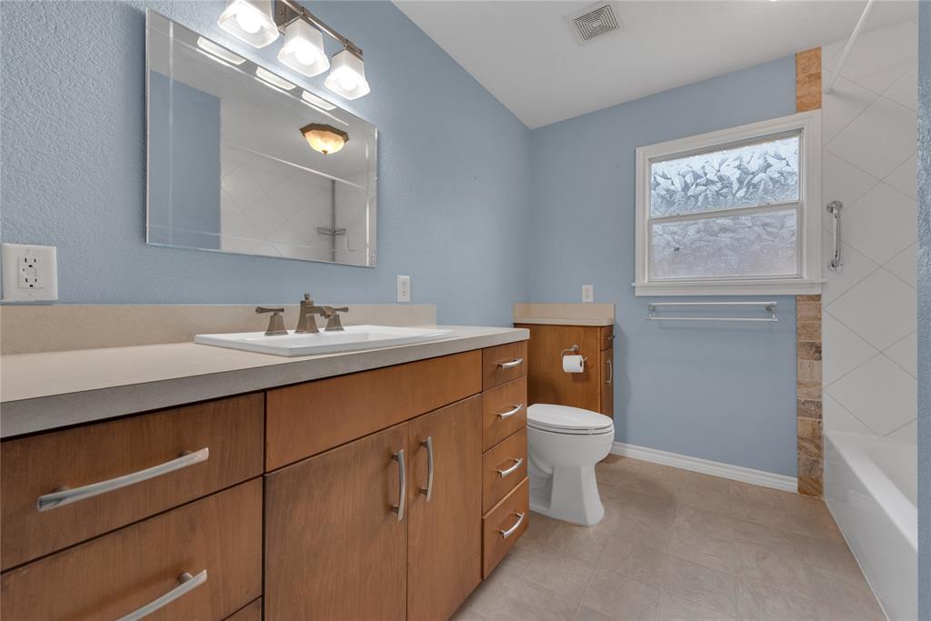 400 Veatch Street Joshua, TX 76058 - Photo 11 of 16