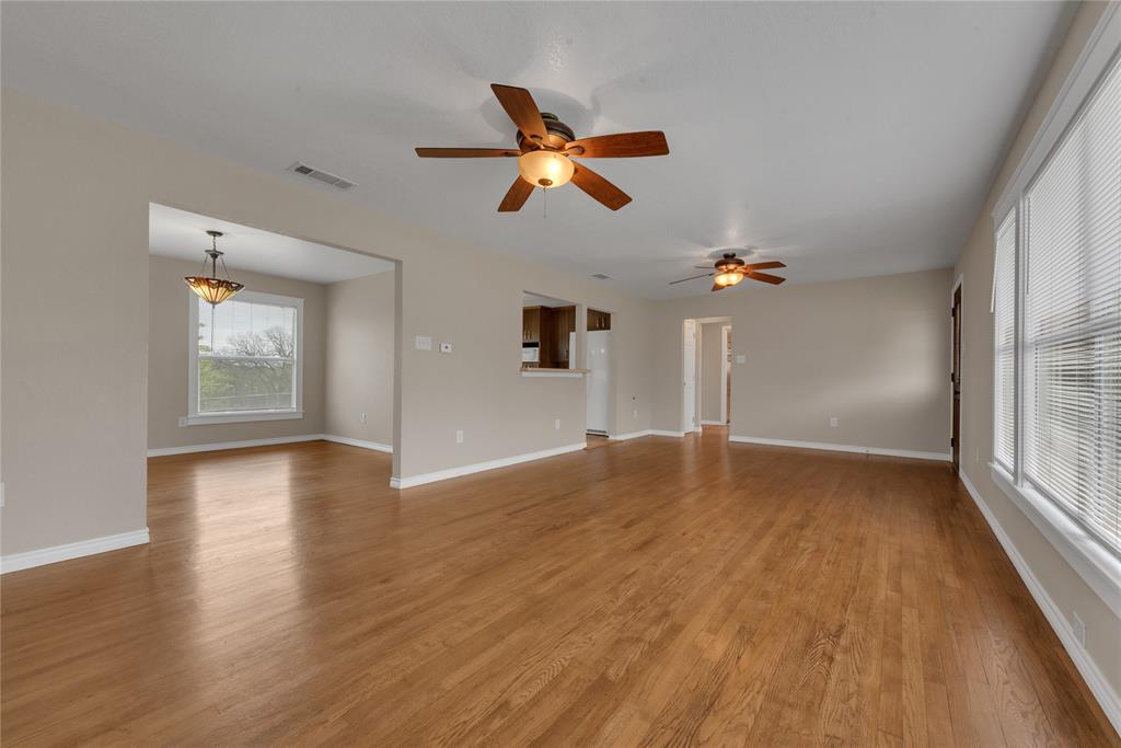 400 Veatch Street Joshua, TX 76058 - Photo 5 of 16