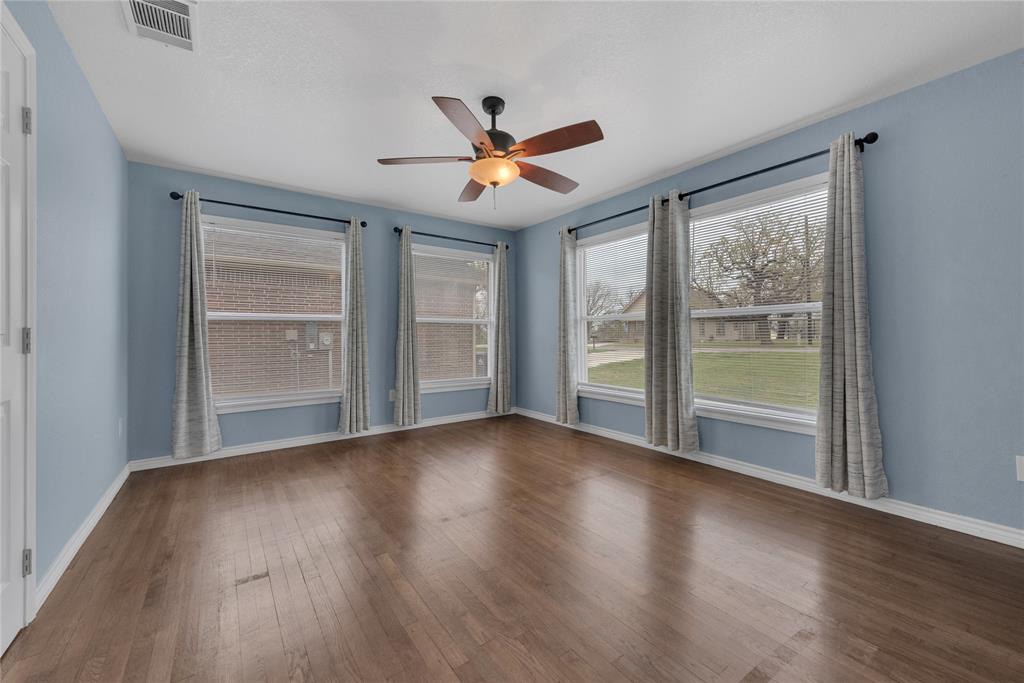 400 Veatch Street Joshua, TX 76058 - Photo 9 of 16