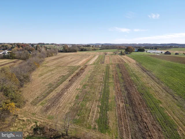 $1,000,000 | 690 Kraybill Church Road, Mount Joy, PA 17552