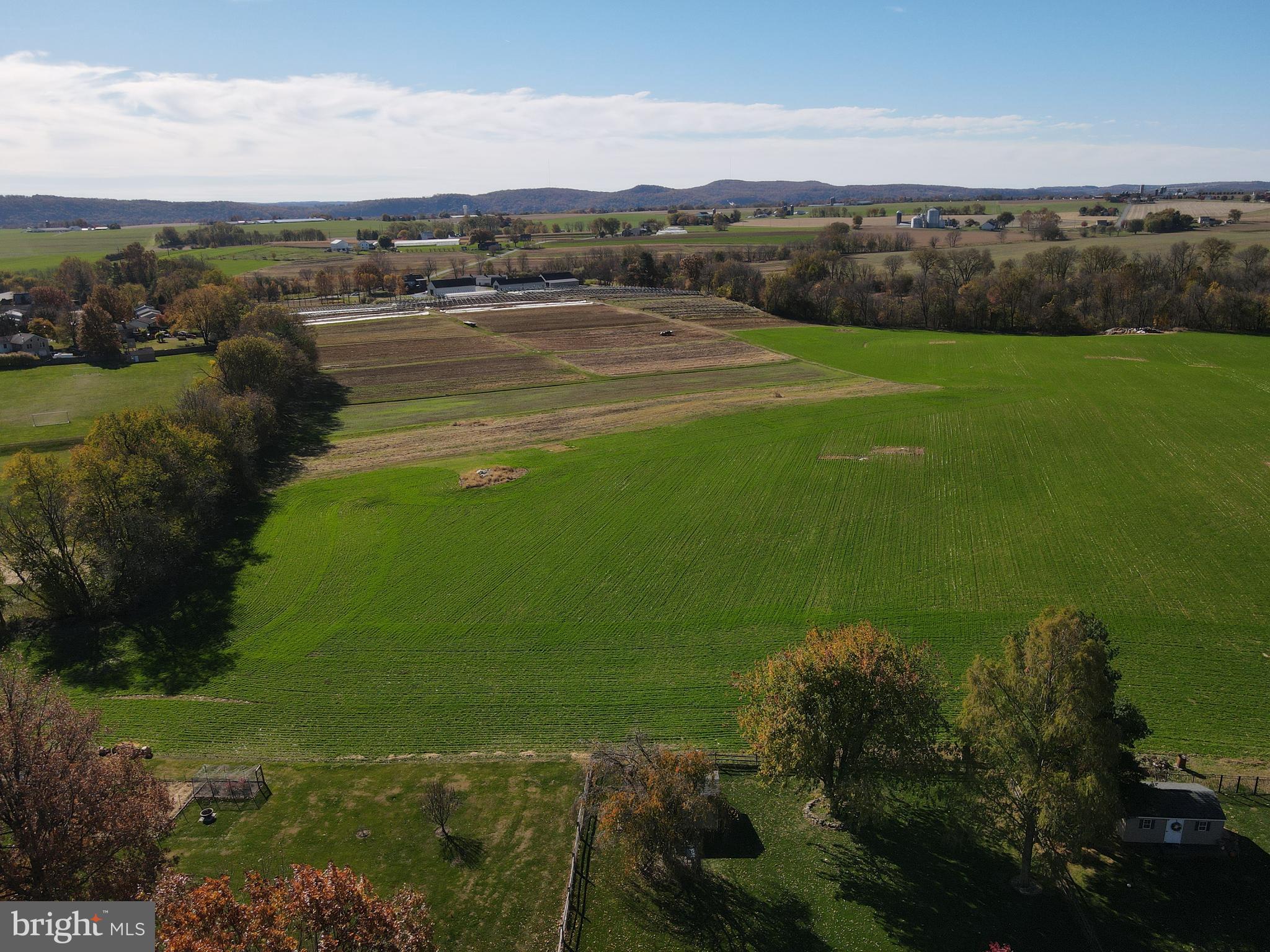 690 Kraybill Church Road Mount Joy, PA 17552 - Photo 10 of 35 a view of an ocean and city