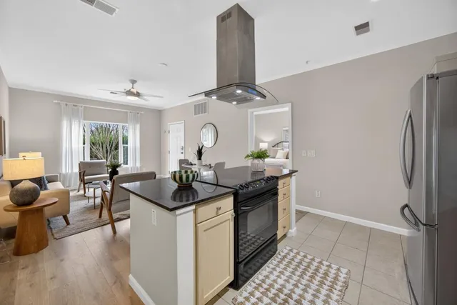 $525,000 | 1818 Moore Boulevard, Unit 102, Davis, CA 95618