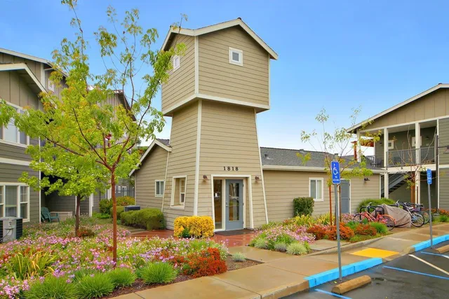 $525,000 | 1818 Moore Boulevard, Unit 102, Davis, CA 95618