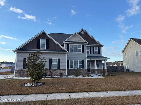 $2,600 | 700 Stafford Lane, Jacksonville, NC 28546