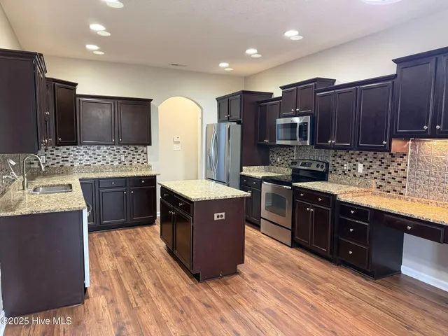 $2,900 | 700 Stafford Lane, Jacksonville, NC 28546