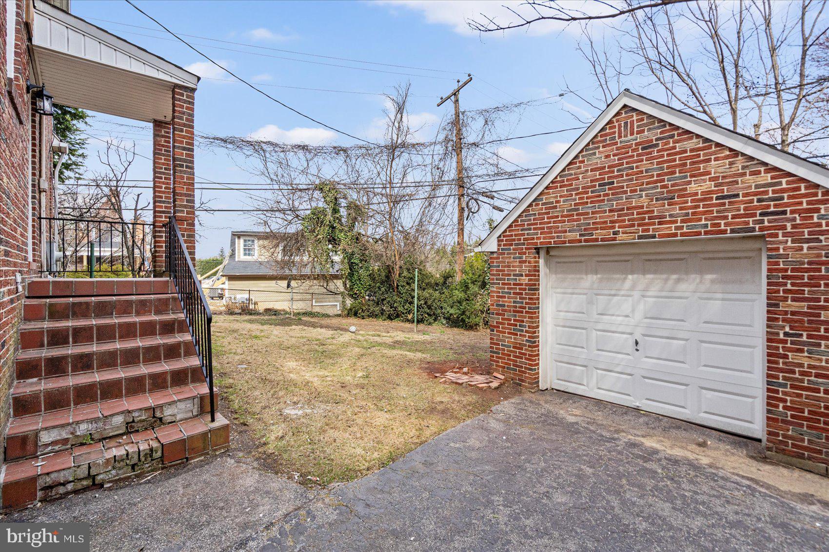 500 Wilton Road Baltimore, MD 21286 - Photo 53 of 57 a view of a house with a yard