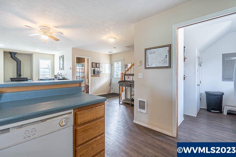 16400 Ellendale Road Dallas, OR 97338 - Photo 14 of 41