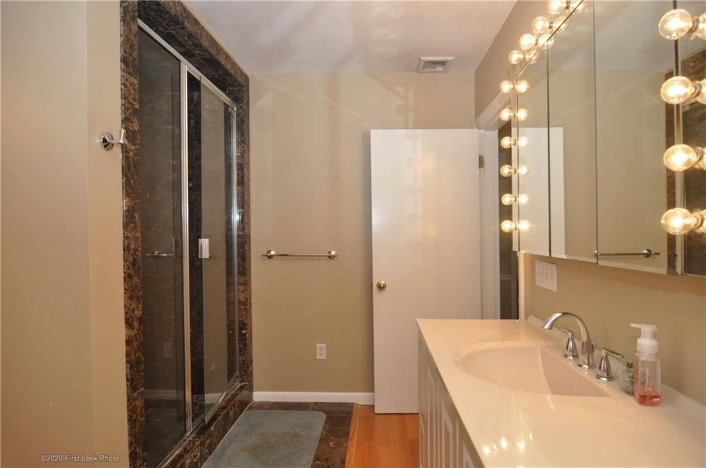 567 Budlong Road Cranston, RI 02920 - Photo 30 of 40