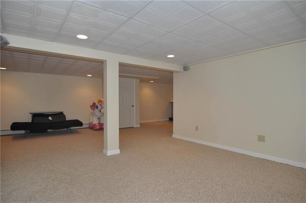 567 Budlong Road Cranston, RI 02920 - Photo 31 of 40