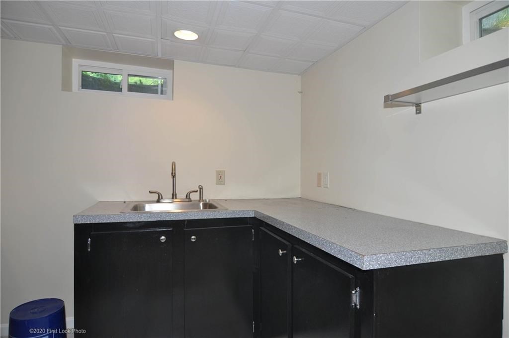 567 Budlong Road Cranston, RI 02920 - Photo 37 of 40
