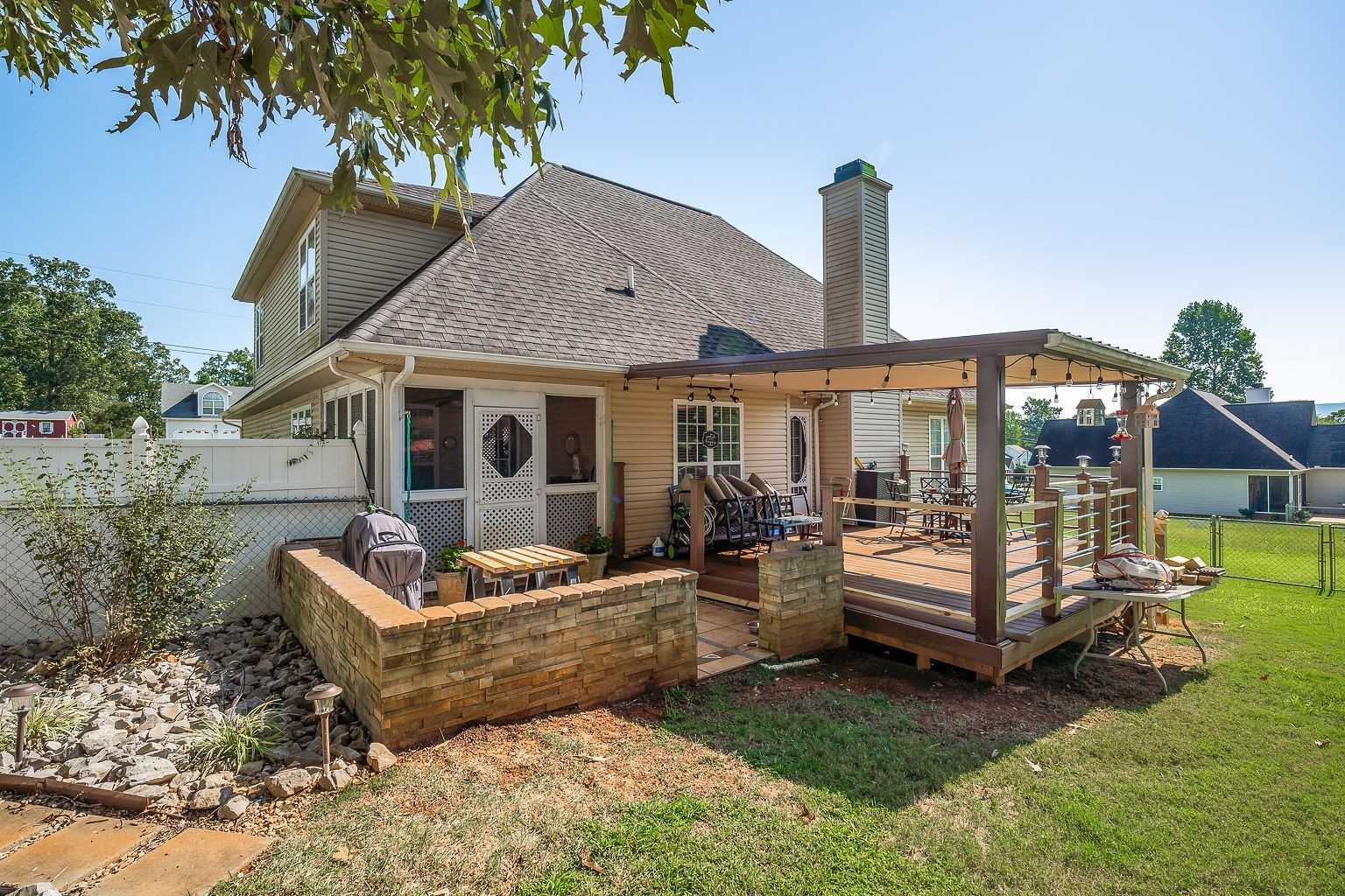 128 Simons Boulevard Morrison, TN 37357 - Photo 16 of 65 a front view of a house with garden