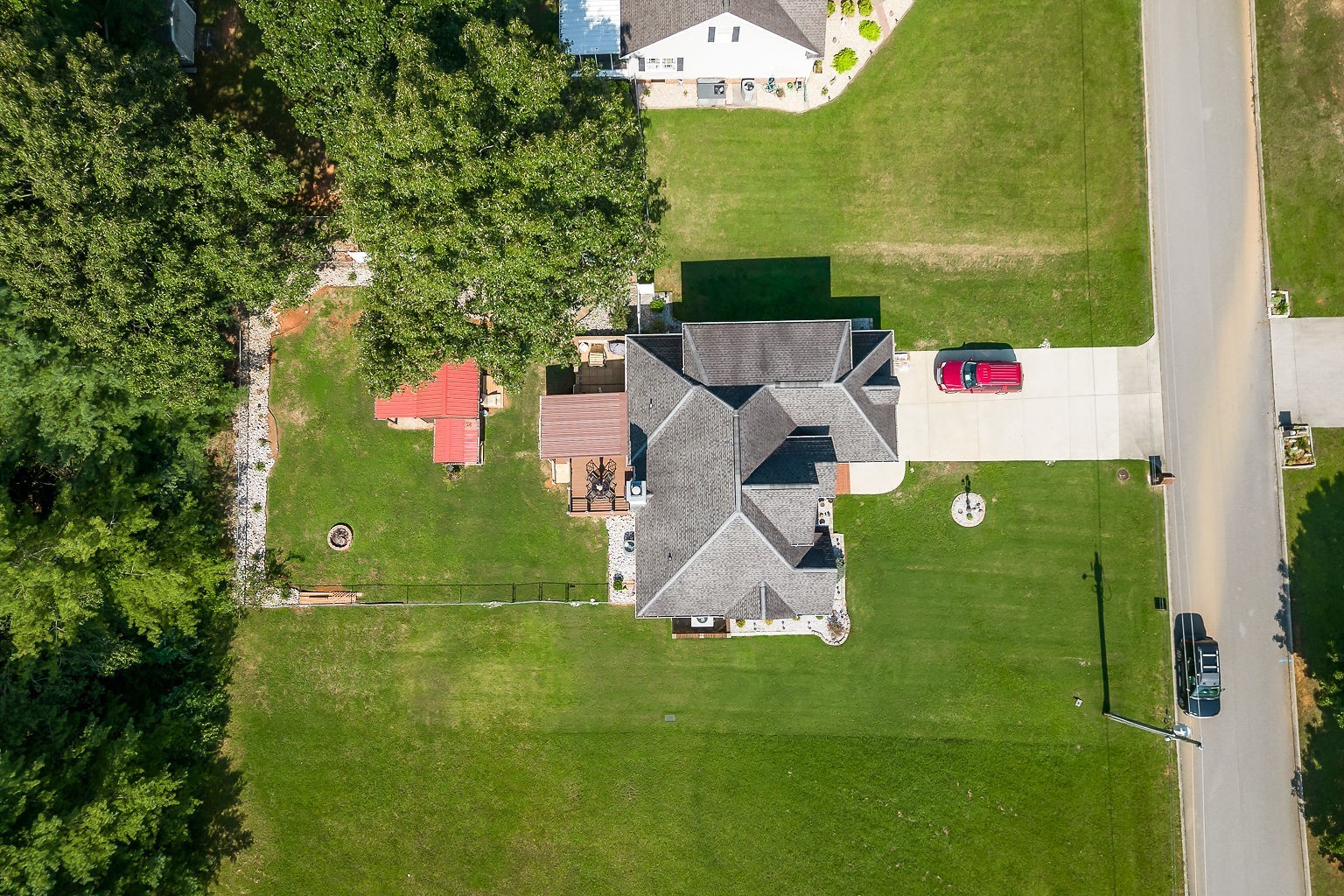 128 Simons Boulevard Morrison, TN 37357 - Photo 26 of 65 an aerial view of a house