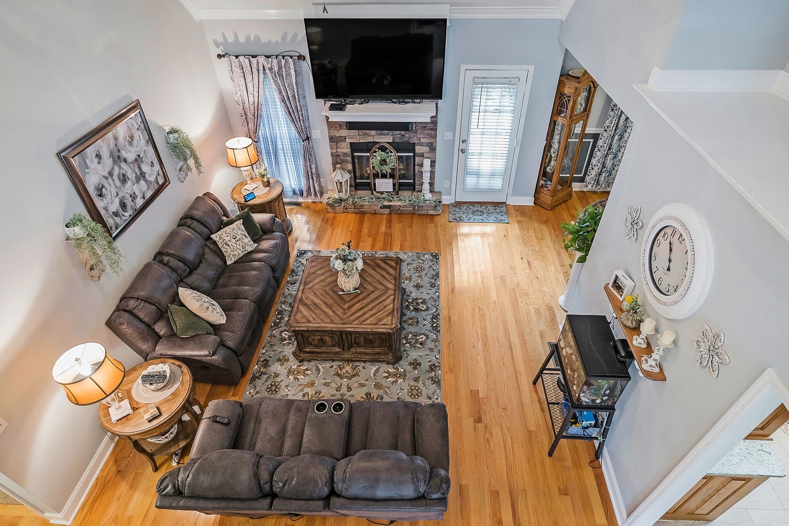 128 Simons Boulevard Morrison, TN 37357 - Photo 35 of 65 a living room with furniture and a flat screen tv