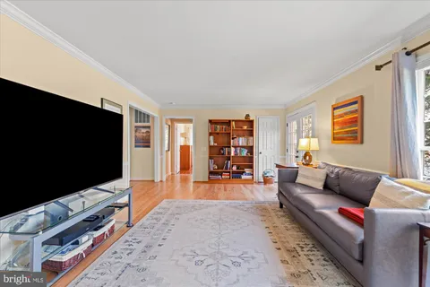 $1,250,000 | 3800 Ridgelea Drive, Fairfax, VA 22031