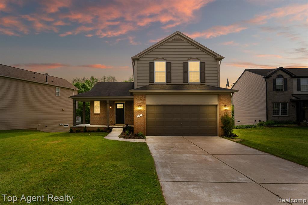907 Deer Valley Road Holly, MI 48442 - Photo 1 of 44