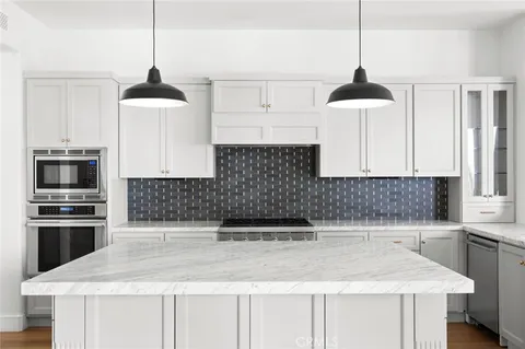 $6,995,000 | 15 Seabluff, Newport Beach, CA 92660