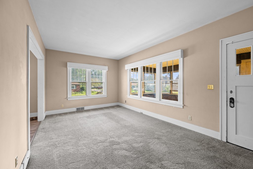 437 12th Street Silvis, IL 61282 - Photo 12 of 41