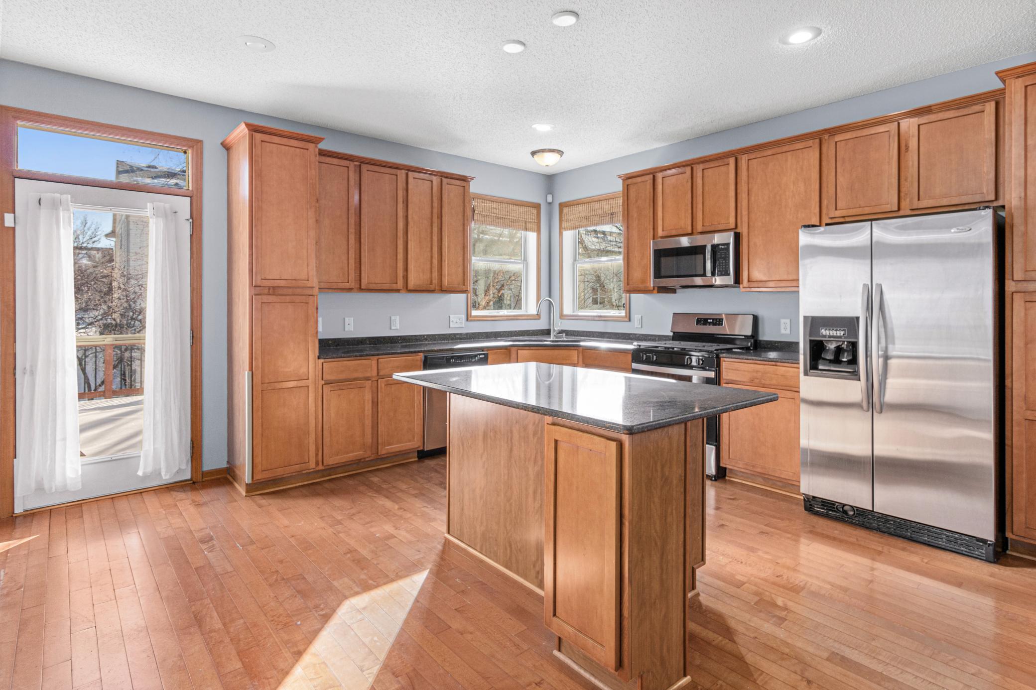 1763 Switchgrass Court Shakopee, MN 55379 - Photo 3 of 49