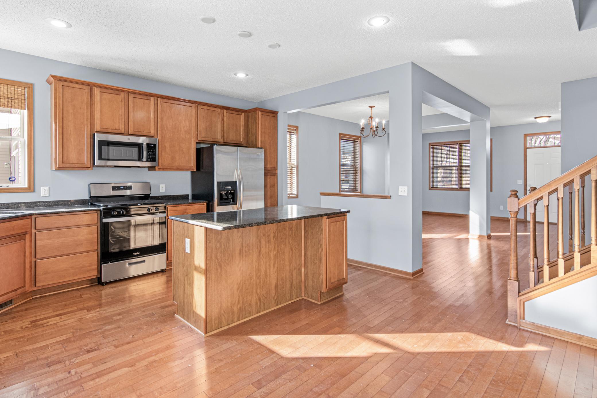 1763 Switchgrass Court Shakopee, MN 55379 - Photo 4 of 49