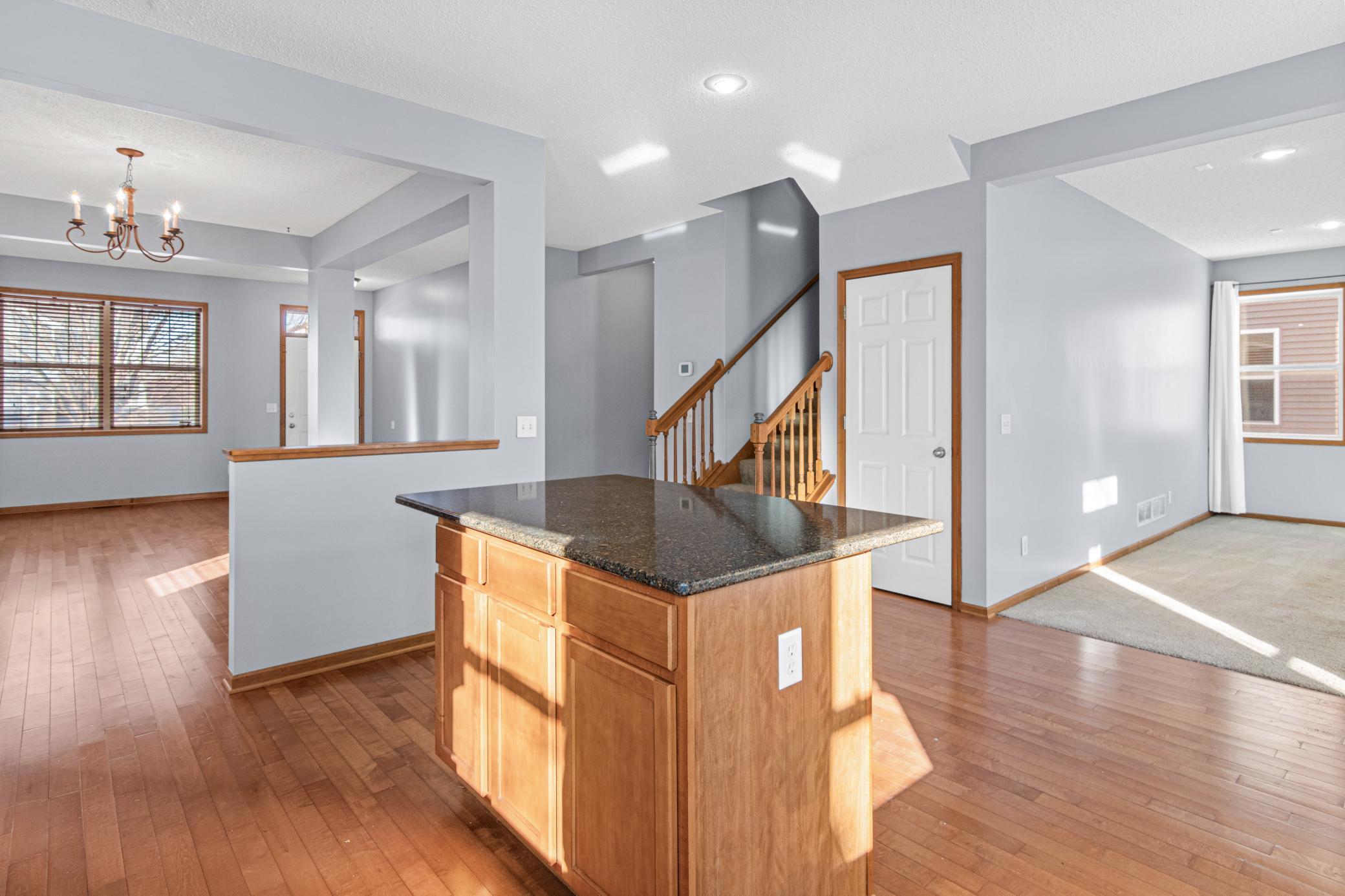 1763 Switchgrass Court Shakopee, MN 55379 - Photo 5 of 49