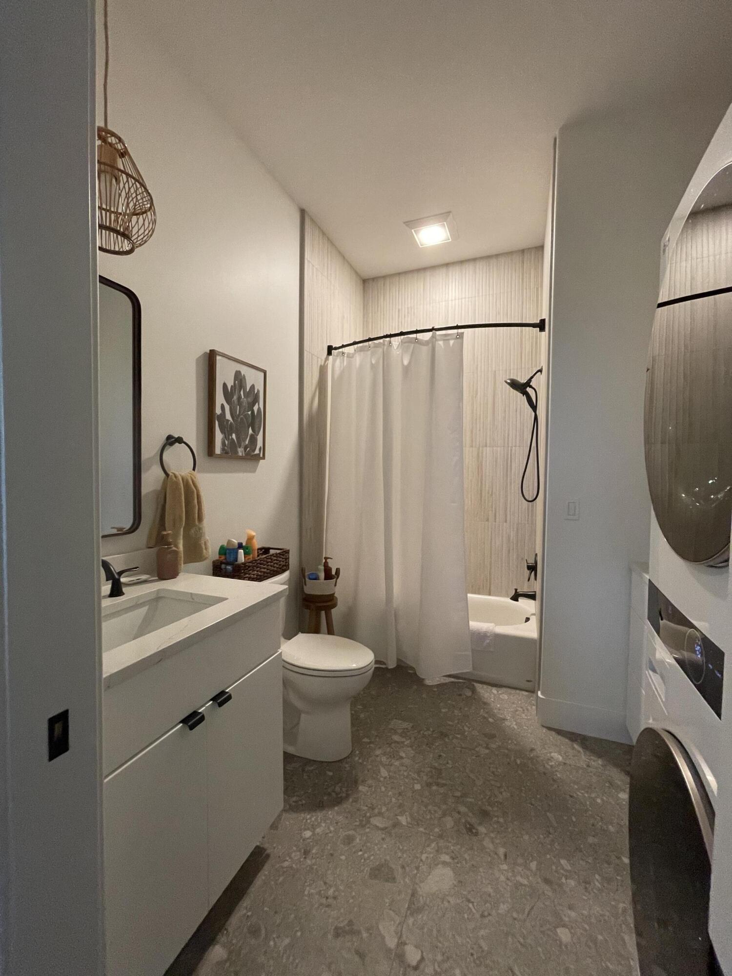 63890 Middle Colon Road Burr Oak, MI 49030 - Photo 10 of 18 guest bath