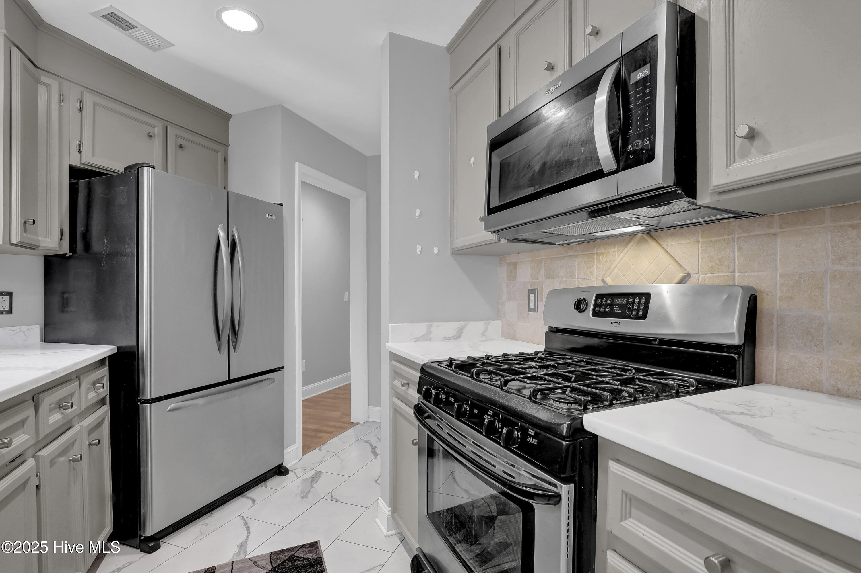 360 Hickory Point Road Hampstead, NC 28443 - Photo 9 of 38 009_6g8a0981_83