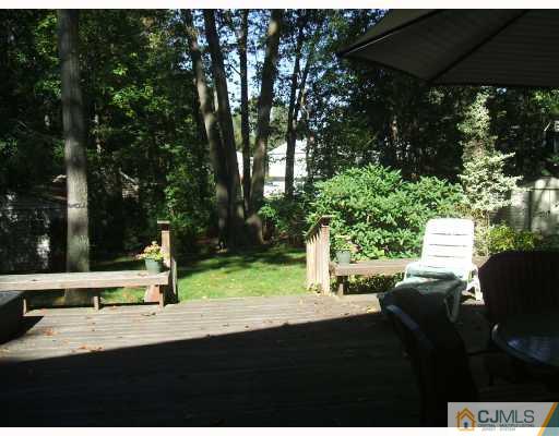 19 Rolling Road East Brunswick, NJ 08816 - Photo 9 of 10 Gallery Image 9