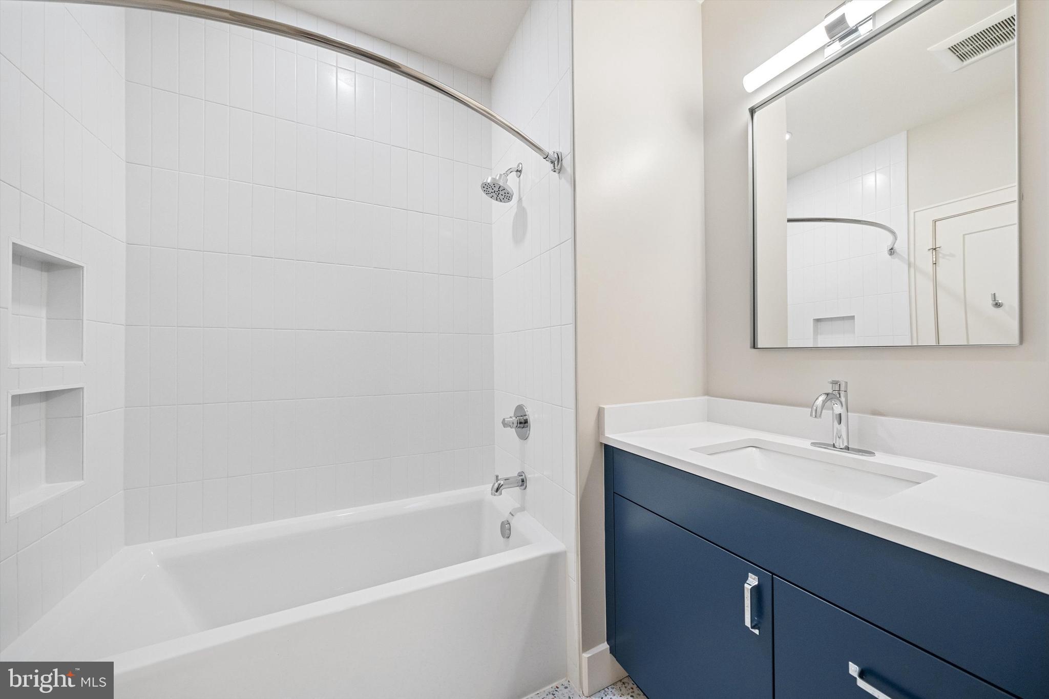 1402 Langley Place McLean, VA 22101 - Photo 32 of 46 Ensuite bathroom with Bedroom #3