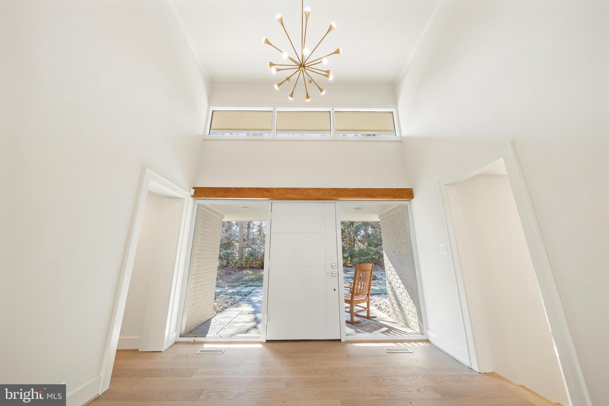 1402 Langley Place McLean, VA 22101 - Photo 4 of 46 Designer light fixtures throughout