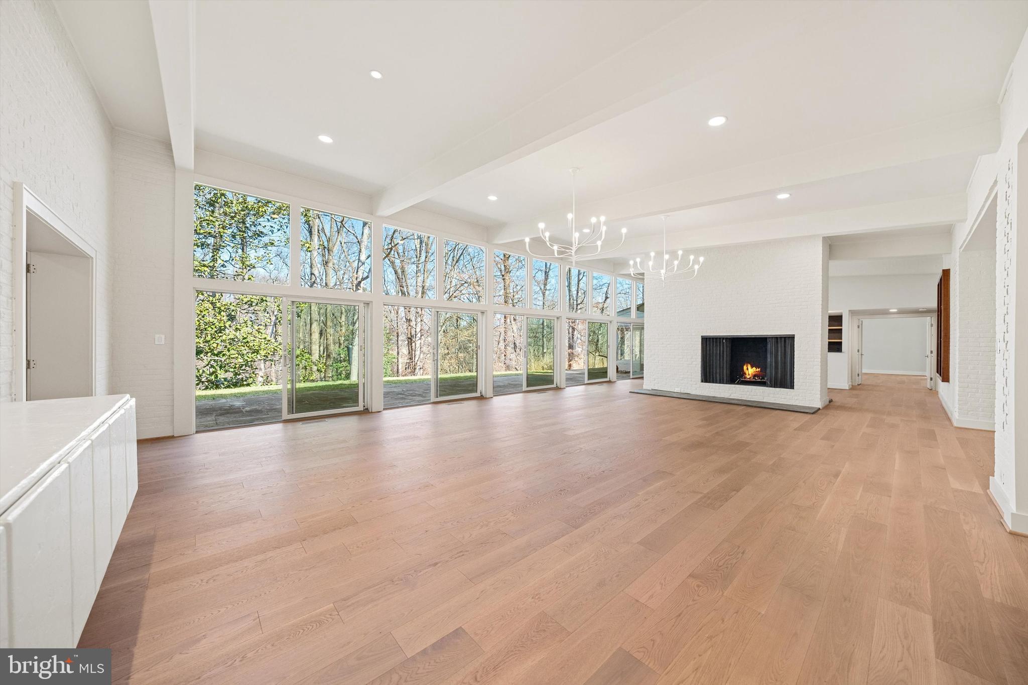 1402 Langley Place McLean, VA 22101 - Photo 6 of 46 Sunlit Living and Dining space