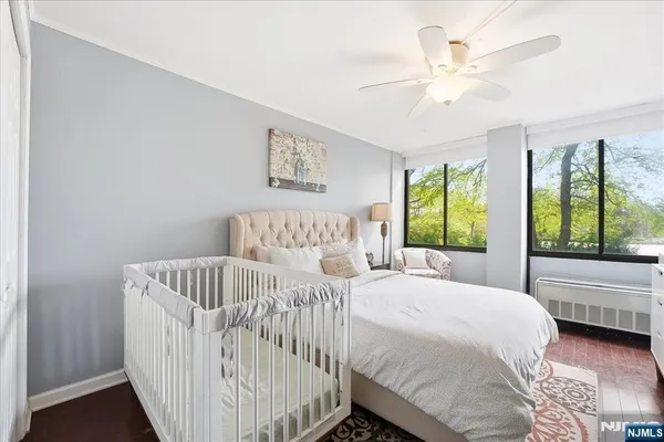 $4,600 | 300 Winston Drive, Unit L5, Cliffside Park, NJ 07010