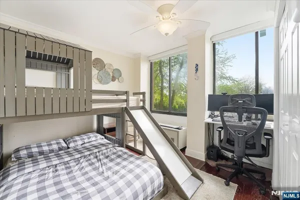 $4,600 | 300 Winston Drive, Unit L5, Cliffside Park, NJ 07010
