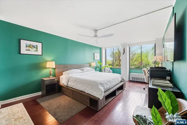 $4,600 | 300 Winston Drive, Unit L5, Cliffside Park, NJ 07010
