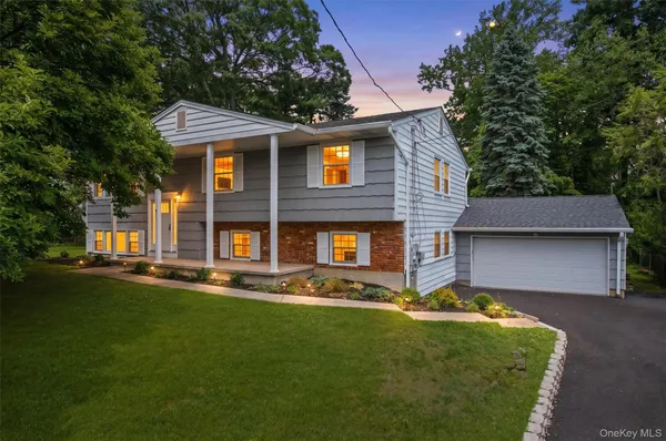$825,000 | 137 Howard Avenue, Tappan, NY 10983