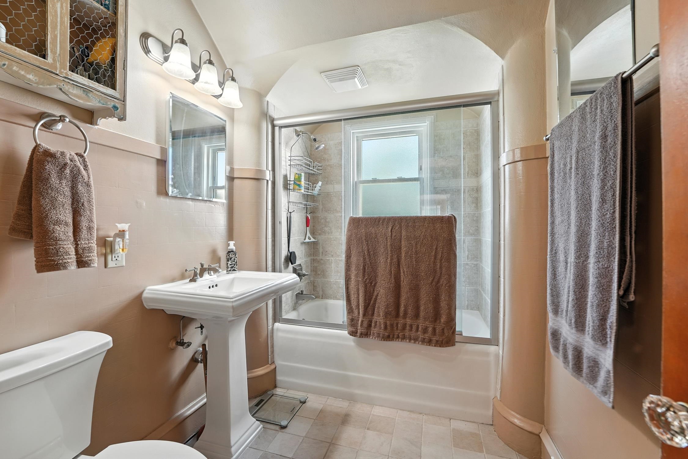 17 West Madison Avenue Milton, WI 53563 - Photo 21 of 29