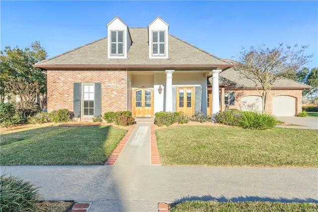 $789,500 | 100-102 Brahmwell Court, Lafayette, LA 70508