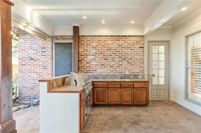 $789,500 | 100-102 Brahmwell Court, Lafayette, LA 70508