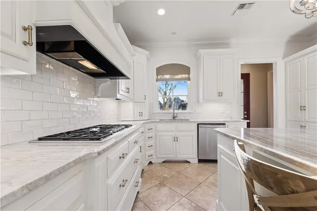 $789,500 | 100-102 Brahmwell Court, Lafayette, LA 70508