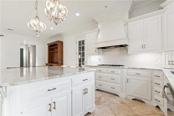 $769,500 | 100-102 Brahmwell Court, Lafayette, LA 70508