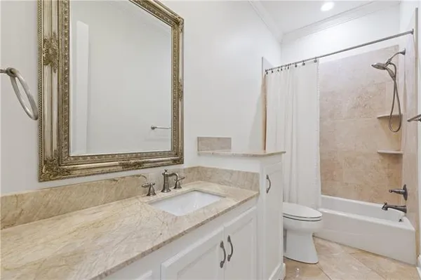 $769,500 | 100-102 Brahmwell Court, Lafayette, LA 70508