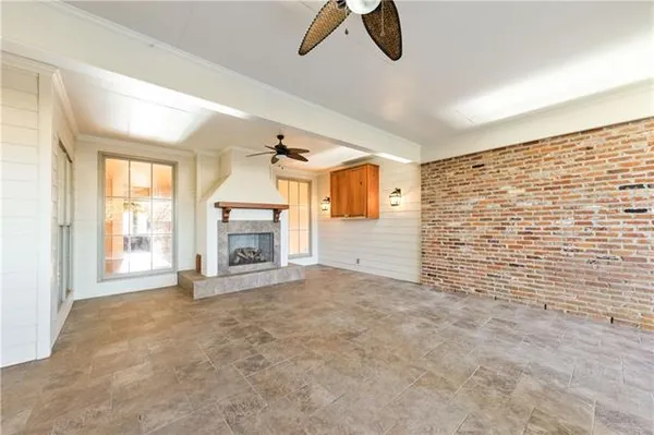$769,500 | 100-102 Brahmwell Court, Lafayette, LA 70508
