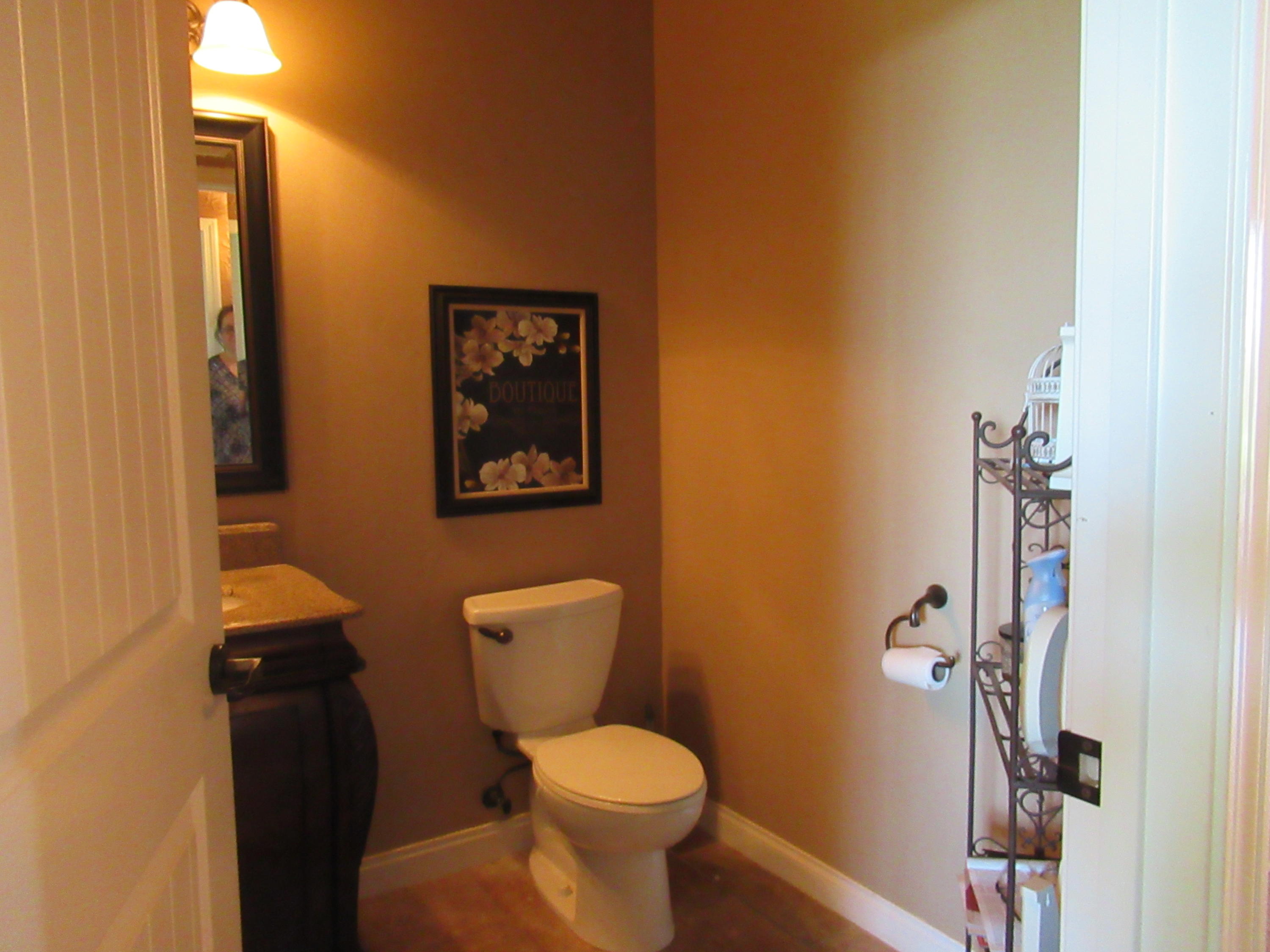 22223 Carson Avenue Exeter, CA 93221 - Photo 40 of 61 IMG_0141