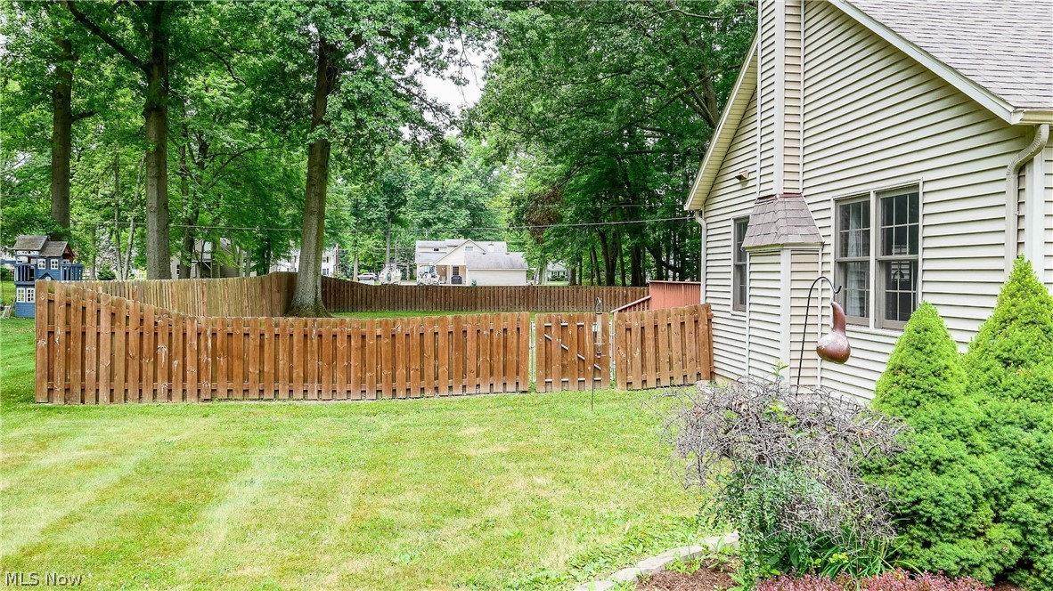 220 Beck Road Avon Lake, OH 44012 - Photo 3 of 21 Gallery Image 3