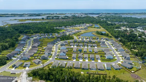 $2,500 | 332 Edgewater Way, Holly Ridge, NC 28445