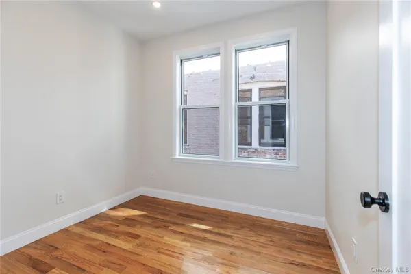 $2,950 | 104-44 42nd Avenue | South Corona