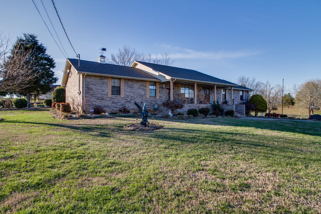 933 Chris Road Strawberry Plains, TN 37871 - Photo 1 of 38 Chris Rd Photos-1001