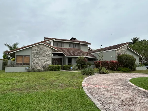 $1,800,000 | 12731 Northwest 1st Street, Plantation, FL 33325