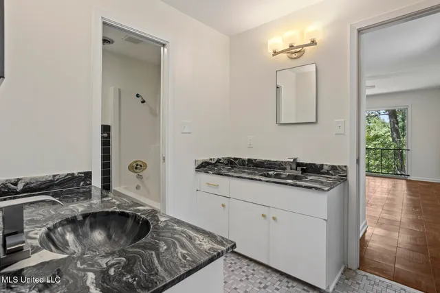 $415,000 | 221 West Virginia Drive, Clinton, MS 39056